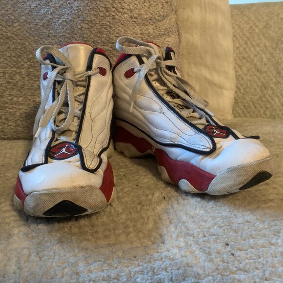 Jordan Sneakers Size 6.5Y - Picture 1 of 6